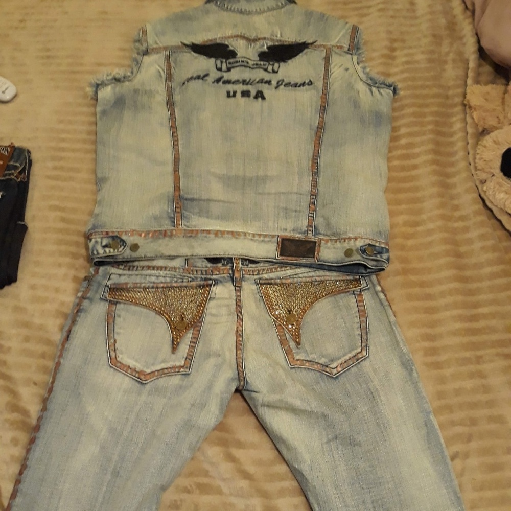 Robins Jeans outfit  jeans & matching biker jacket